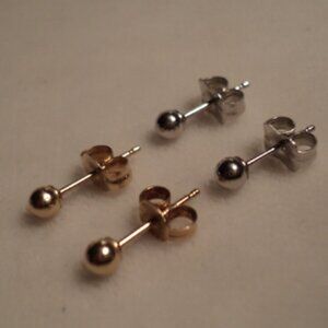 2 Pairs of 14K White and Yellow Gold Small Ball Earrings